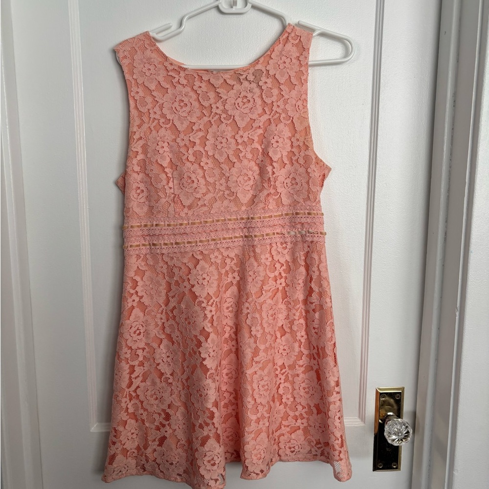 Elegant Pink Lace Dress
